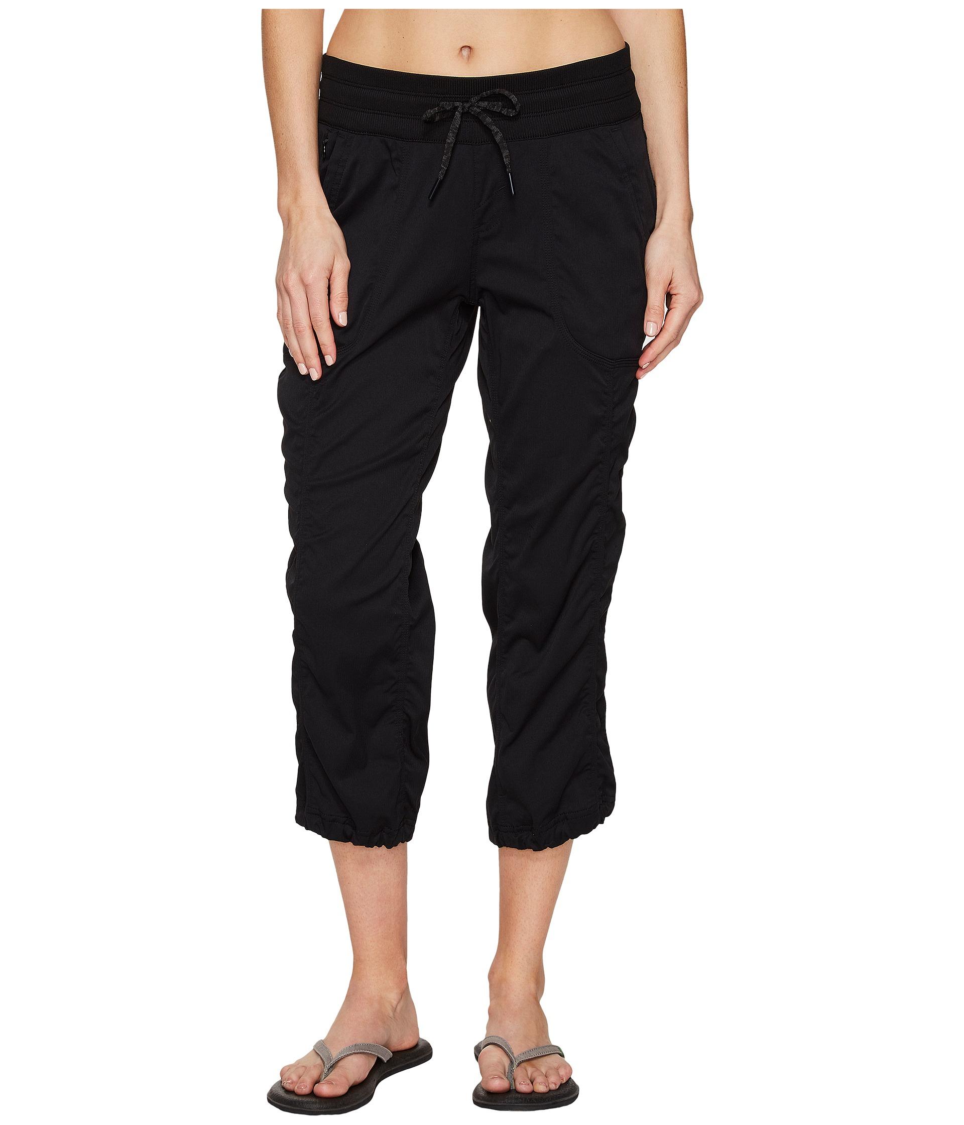 The North Face Aphrodite 2.0 Capris (dune Beige) Women's Capri in Black - Lyst